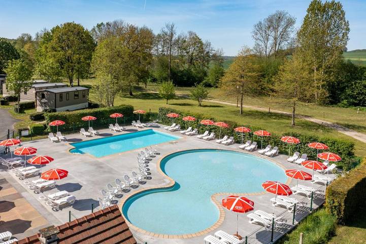 Gîte pour 4 personnes, avec Terrasse ainsi que Jardin et Piscine dans Seine-et-Marne