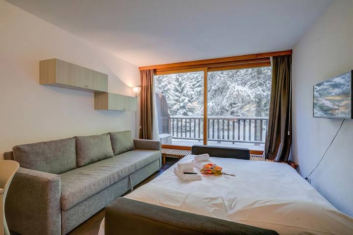 Ganze Wohnung, Studio La Finestra Sulle Piste with Balcony and Garage in Cesana Torinese, Via Lattea
