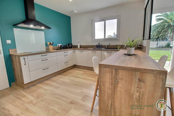 Gîte pour 6 personnes, avec terrasse et jardin dans L Armor - 4