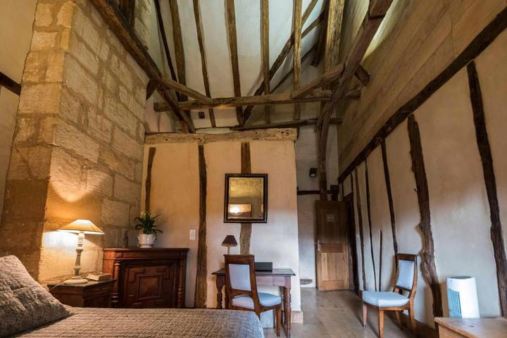 Location de vacances pour 9 personnes, avec vue et sauna ainsi que jardin et piscine à Cénac-et-Saint-Julien - 4