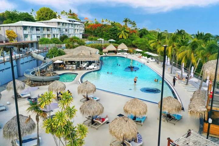 Studio pour 2 personnes, avec piscine et balcon