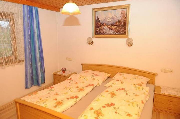 Ferienwohnung für 4 Personen, mit Sauna und Garten sowie Balkon in Böbrach - 2