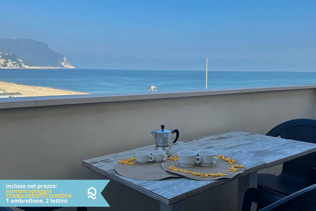Apartamento entero, Rs322 - Marcelli, seafront two-room apartment with beach included in Marcelli, Riviera del Conero