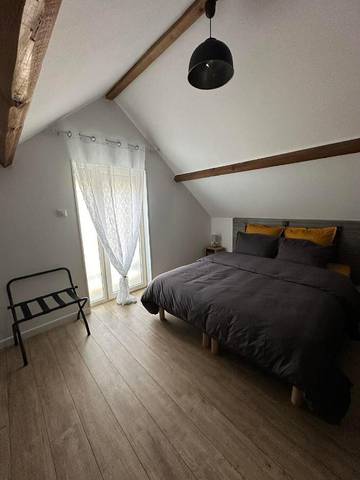 Gîte pour 2 personnes, avec terrasse dans Estrées-Saint-Denis
