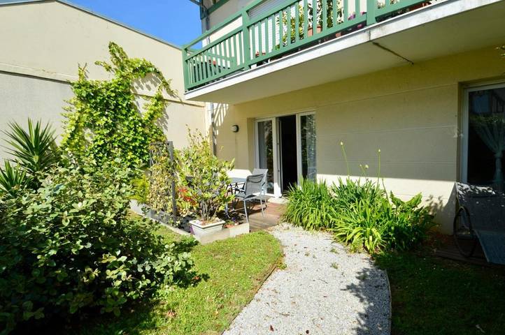 Appartement de vacances pour 3 personnes, avec Terrasse et Jardin
