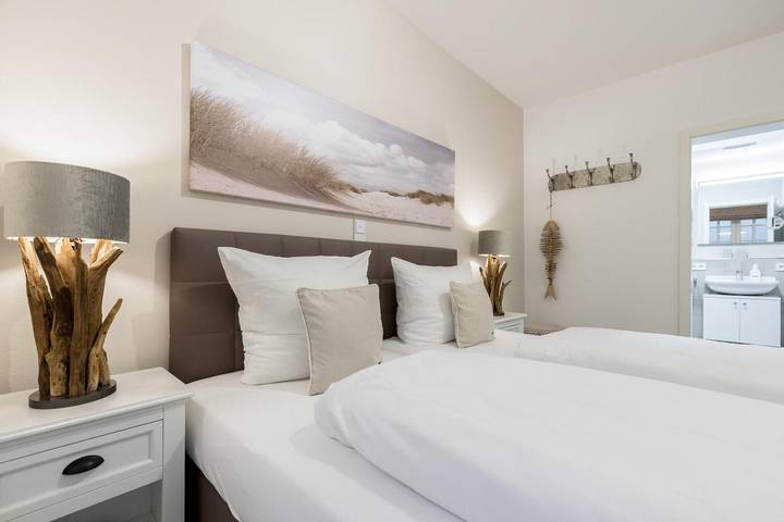 Ganze Wohnung, Appartement im Haus Strandgut mit 3 Zimmern auf ca. 83 m², für max. 4 Personen. in Wenningstedt, Sylt