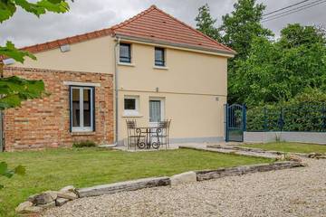 Location de vacances pour 8 personnes, avec jardin, animaux acceptés à Brévonnes