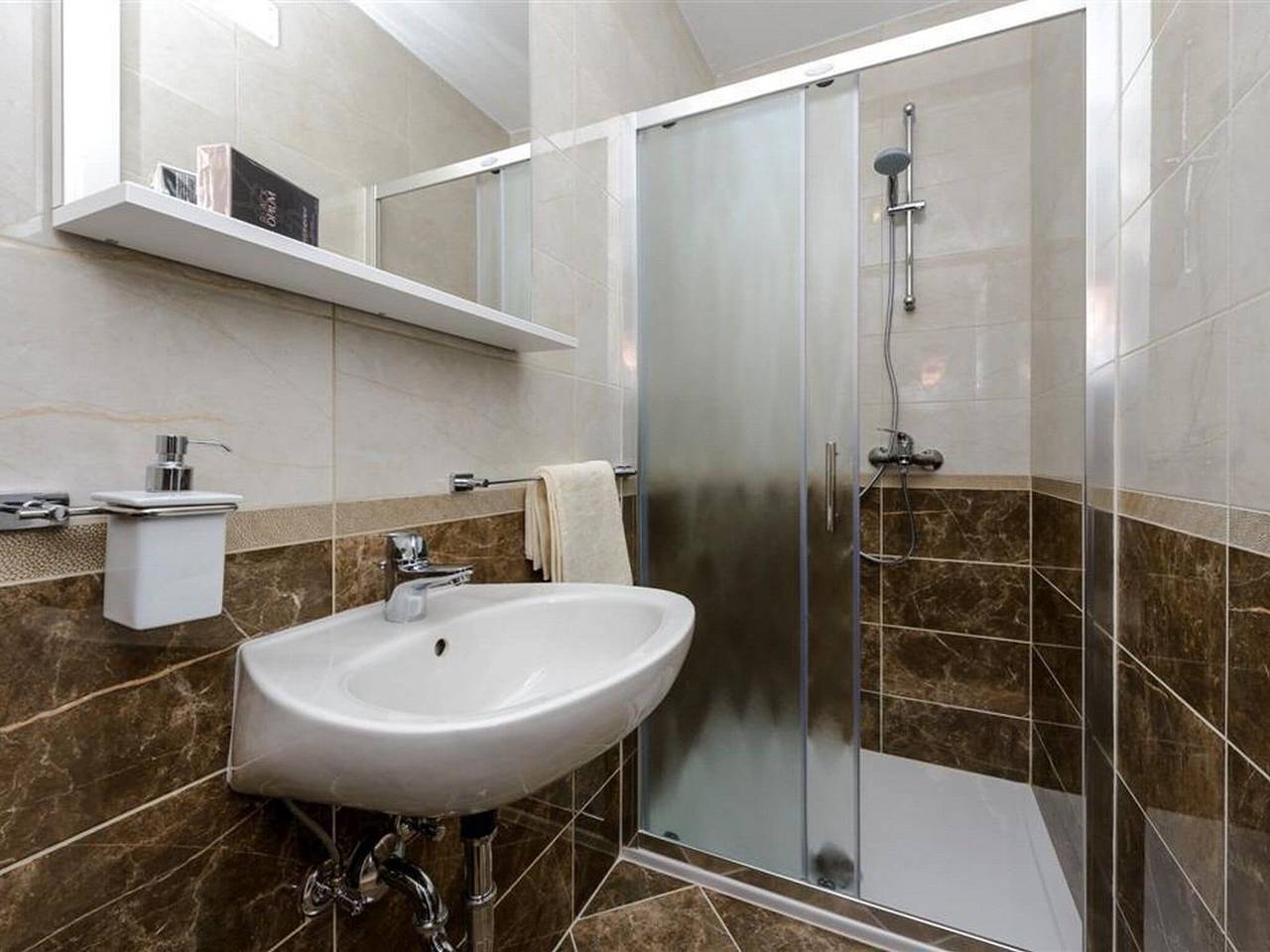 Ganze Wohnung, Guest House Rooms Rose - Studio with Terrace in Molunat, Dubrovnik-Neretva