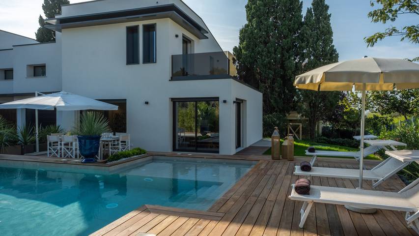 Location de vacances pour 8 personnes, avec Terrasse et Jardin à Misano Adriatico