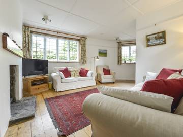 Log Cabin for 6 People in Ilsington, Devon, Photo 3