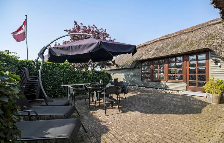 Ferienhaus für 8 Personen, mit Terrasse und Garten in Hvalpsund - 3