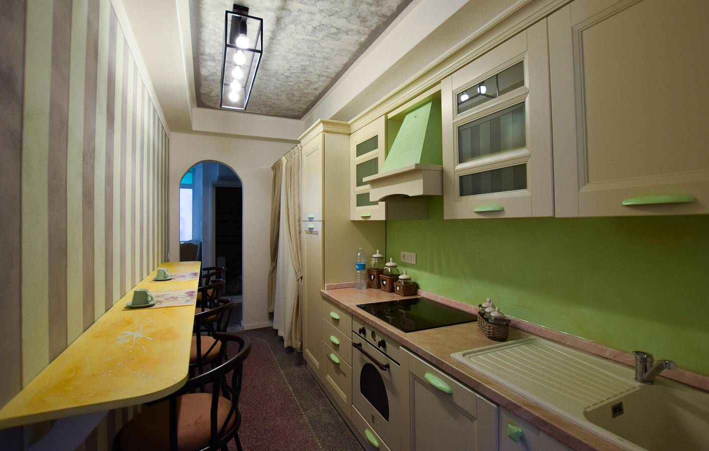 Apartamento vacacional entero, Apartamento junto a la playa a 2,5 km con WiFi y aire acondicionado in Viareggio, Costa de la Maremma