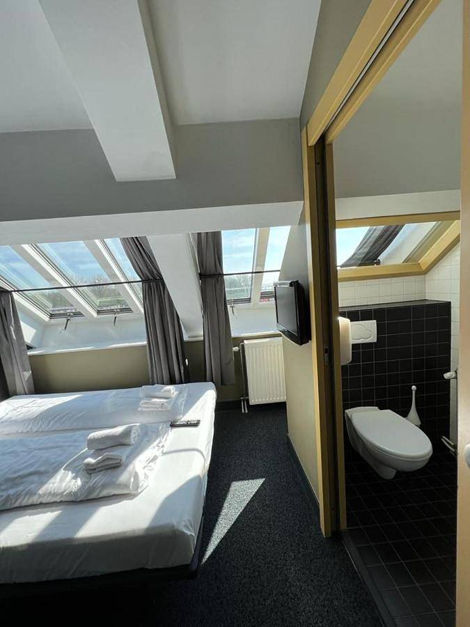 Hotel Oostereiland in Hoorn, Markermeer