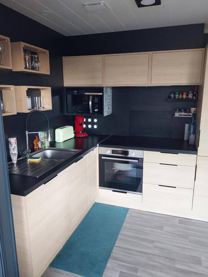 Gîte pour 6 personnes, avec piscine ainsi que vue et terrasse à Pomérols - 4