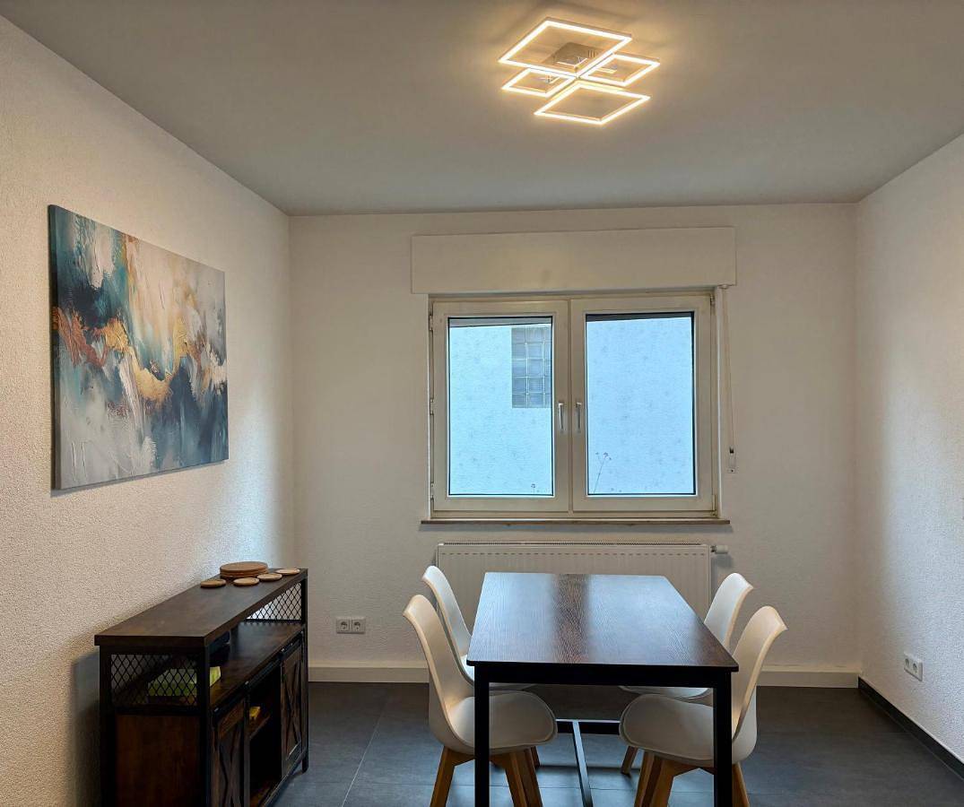 Ganze Wohnung, Siyen two with 24h Check-in in Lampertheim, Bergstraße
