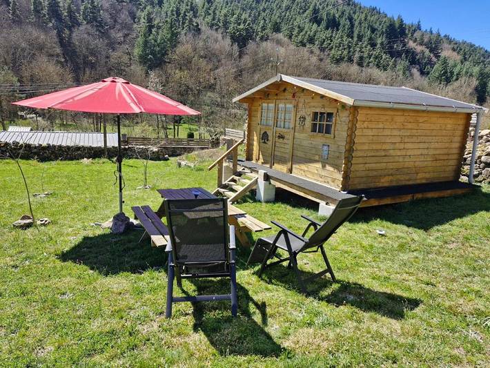 Camping pour 2 personnes, avec jardin ainsi que vue et terrasse