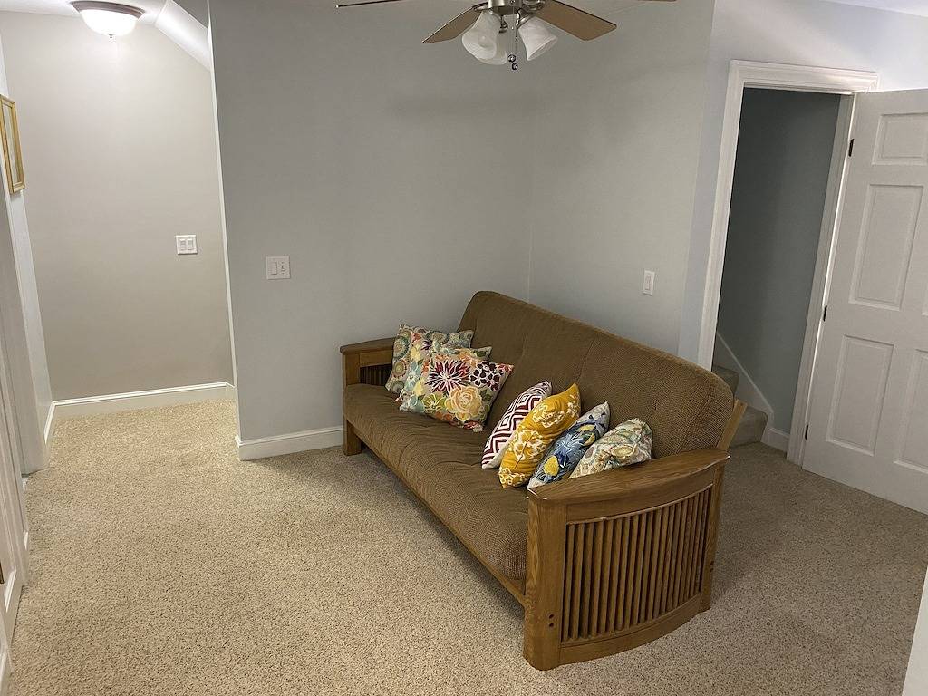 Genießen Sie das Beste aller Jahreszeiten in diesem Haus mit 4 Schlafzimmern, nur wenige Minuten vom Wasser entfernt. in Moultonborough, Lake Winnipesaukee