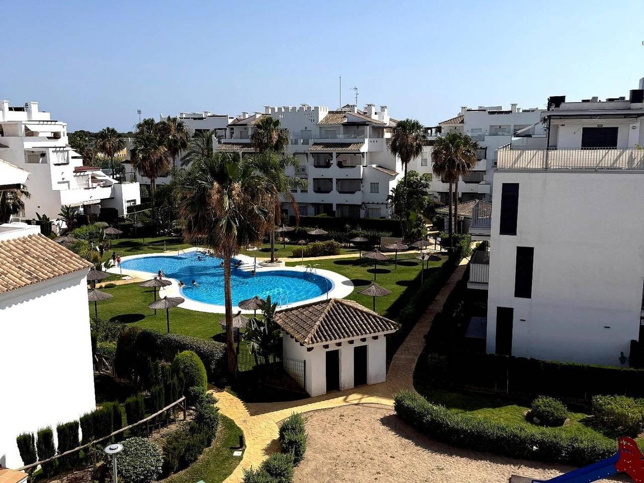 Entire holiday apartment, Penthouse Sabina free parking by Staycare in Rota, Costa de la Luz