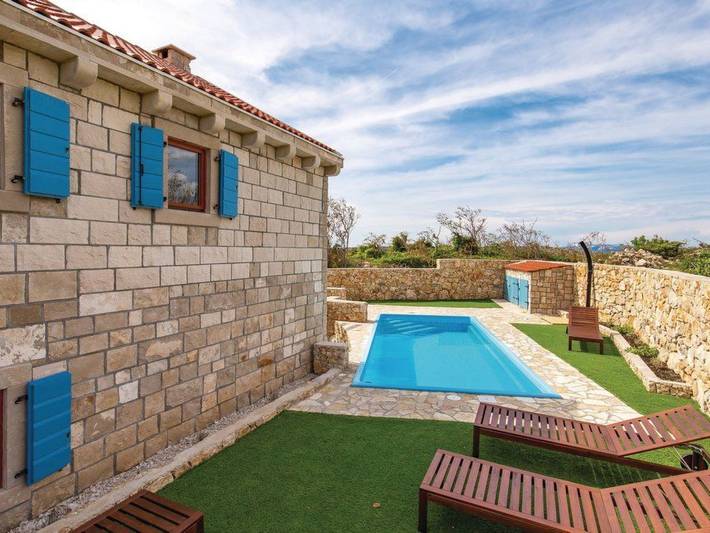 Ferienhaus für 5 Personen, mit Garten und Terrasse sowie Pool, mit Haustier in Novalja - 4