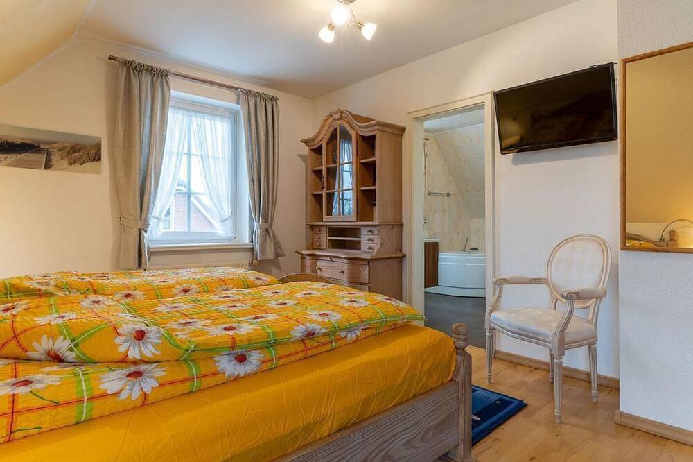 Haus Sturmschwalbe - Ferienhaus Sturmschwalbe in St. Peter-Ording, Eiderstedt