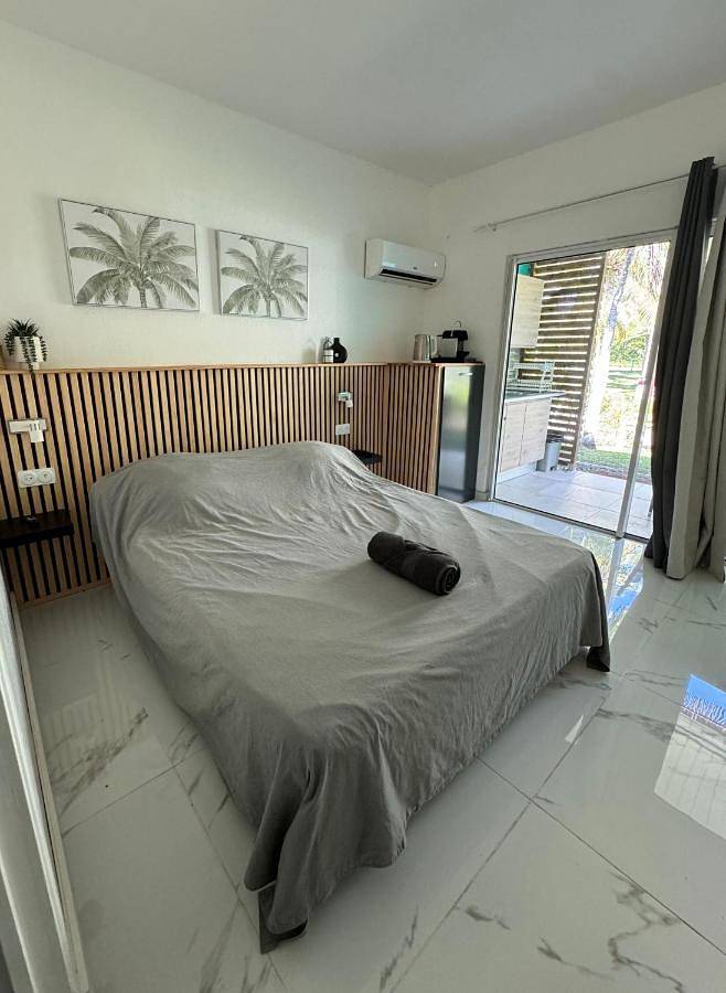 Gîte pour 4 personnes, avec jardin dans Plage de Folle Anse - 2