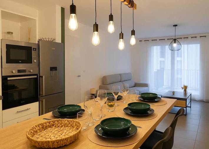 Apartamento de vacaciones para 5 personas, con jardín y vistas - 1