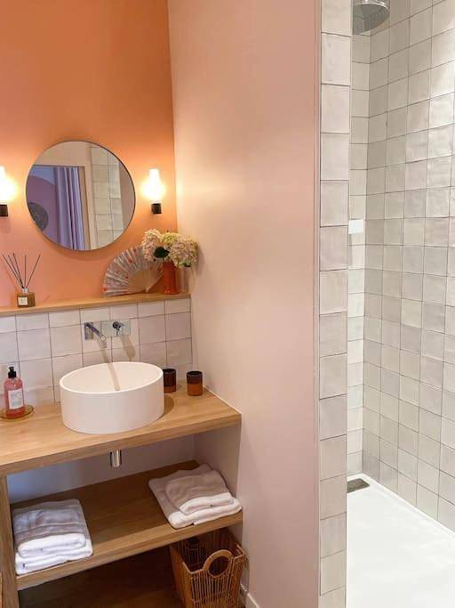 Gîte pour 2 personnes, avec jardin dans Tour Solidor - 3