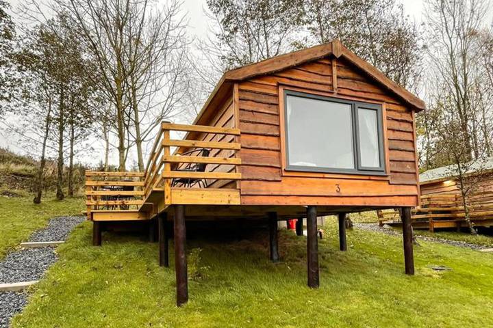 Holiday rental for 3 people, with garden and balcony, child-friendly in Denbighshire