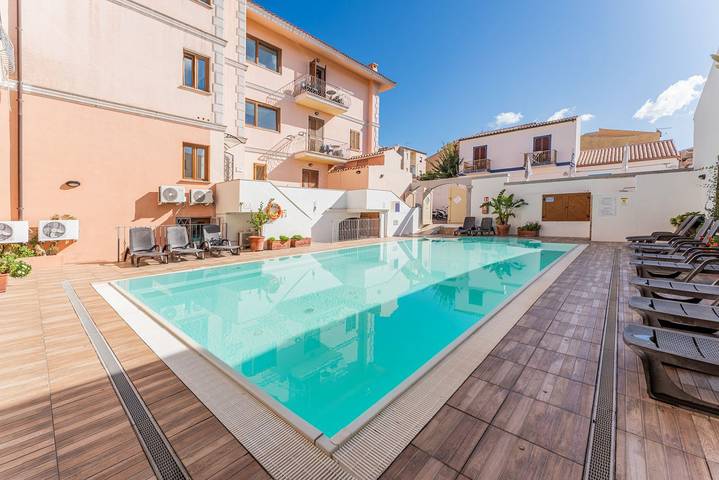 Gîte pour 3 personnes, avec piscine dans Santa Teresa Gallura - 3