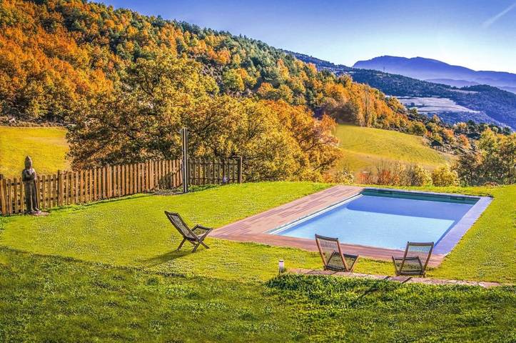 Casa rural para 4 personas, con jardín además de piscina y vistas, Se admiten mascotas en Alto Urgel - 2