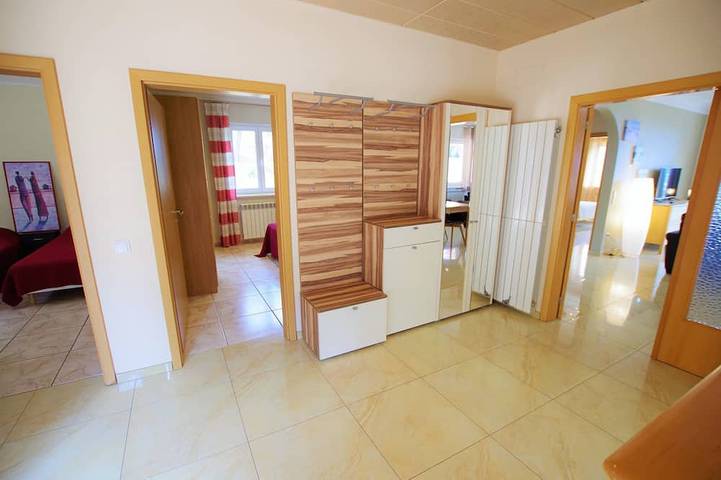 Villa für 17 Personen, mit Garten und Whirlpool sowie Balkon in Lloret de Mar - 4