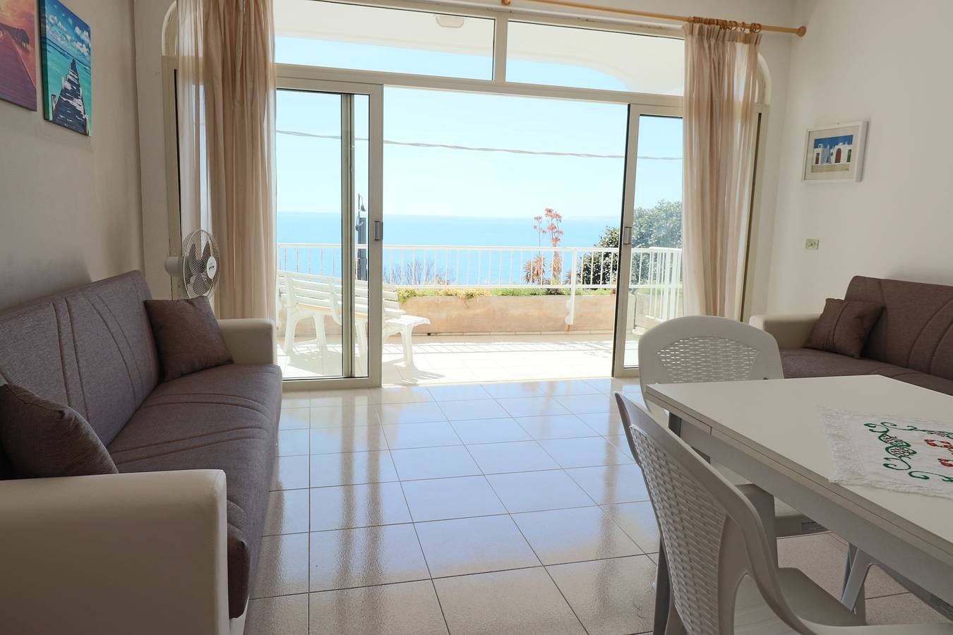 Casa Nisea a Santa Cesarea Terme con Vista Mare, Wi-Fi e Aria Condizionata in Santa Cesarea Terme, Salento