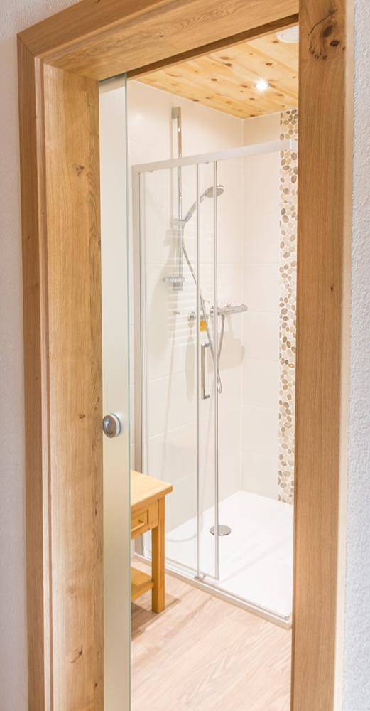 Ganze Ferienwohnung, Doppelzimmer, Dusche, Wc, Balkon in Pertisau, Eben am Achensee