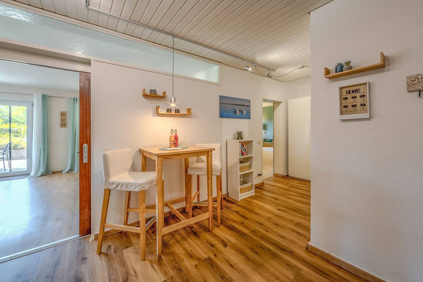 Ganze Wohnung, Fewo Strandliebe: Erholsamer Familienurlaub nur 250 Meter vom Bodensee entfernt! in Gaienhofen, Untersee