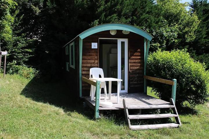 Gîte pour 4 personnes, avec Terrasse à Miribel-les-Échelles