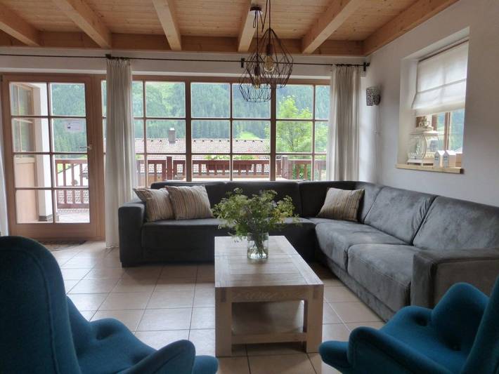 Ferienhaus für 12 Personen, mit Terrasse und Pool sowie Sauna im Salzburger Land - 2