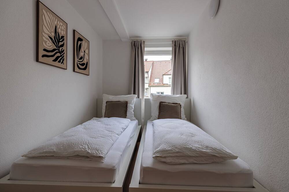 Ganze Wohnung, Sali | Design City-Apartment für bis zu 6 Personen in Trossingen, Mittlerer Schwarzwald