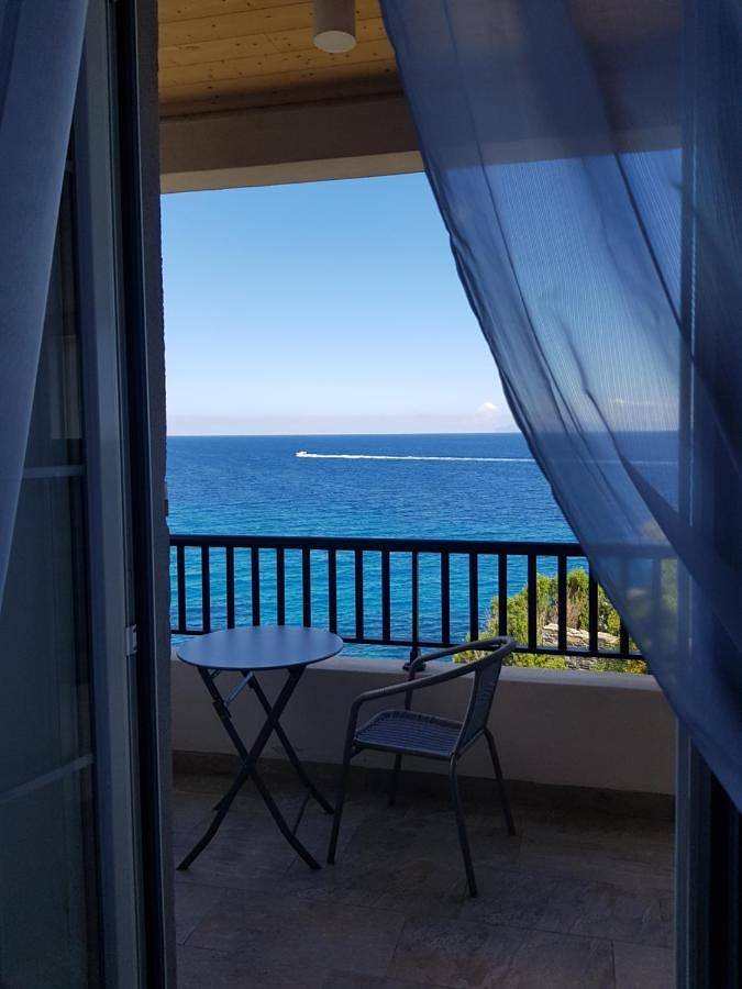 Chambre d’hôte pour 2 personnes, avec terrasse, animaux acceptés dans Cap Corse - 3