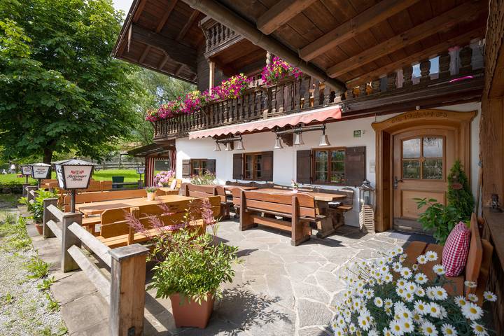 Ganze Ferienwohnung, Ferienwohnungen „Zum Bauern“ - Ferienwohnung Hirschgwai 50qm mit Balkon in Oberaudorf, Bayerische Alpen