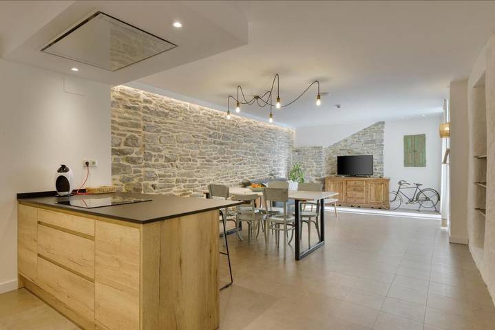 Casa rural para 3 personas, con Balcón y Terraza además de Jardín y Vistas en Arguis - 2