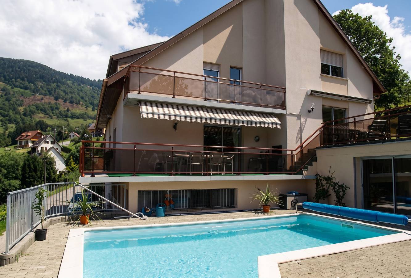 Ganze Wohnung, Bequemes Apartment in Oderen 68 qm mit Gemeinschaftspool in Oderen, Regionaler Naturpark Belchen der Vogesen