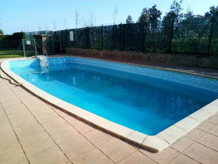 Ferienwohnung für 4 Personen, mit Ausblick und Pool sowie Garten - 1