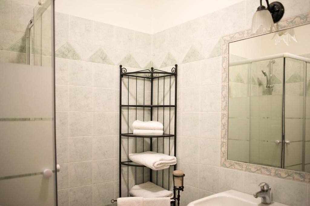 Double Room with Shared Bathroom in Siena, Siena Provinz