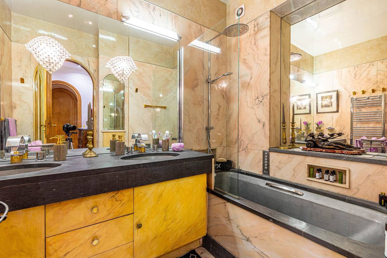 Appartement entier, Guestready - Séjour de Charme à Neuilly in Neuilly-sur-Seine, Hauts-de-Seine