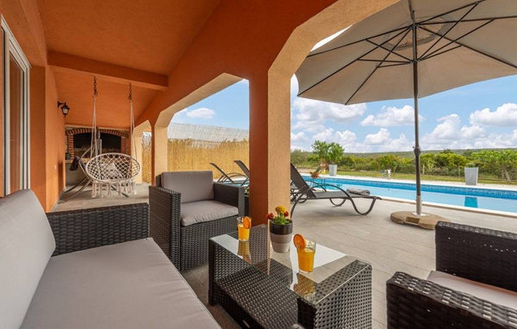 Casa vacanza a Zara a partire da 600€ a notte