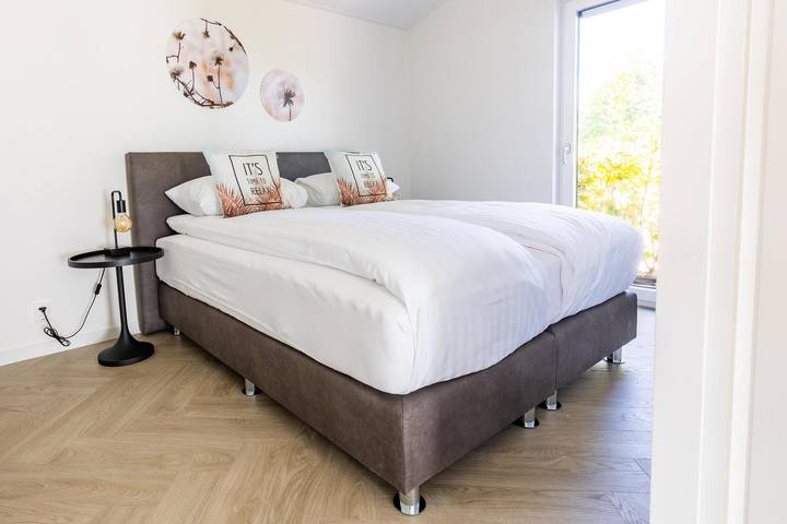 Location de vacances pour 4 personnes, avec terrasse ainsi que vue sur le lac et jardin à Veldhoven - 3