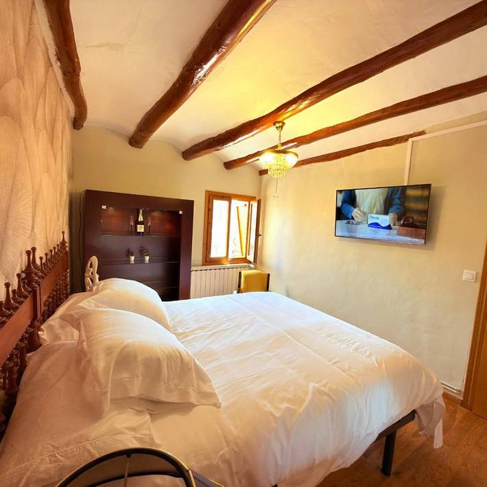 Casa rural con piscina para 10 personas, con jardín y piscina, Se admiten mascotas en Provincia de Teruel - 4