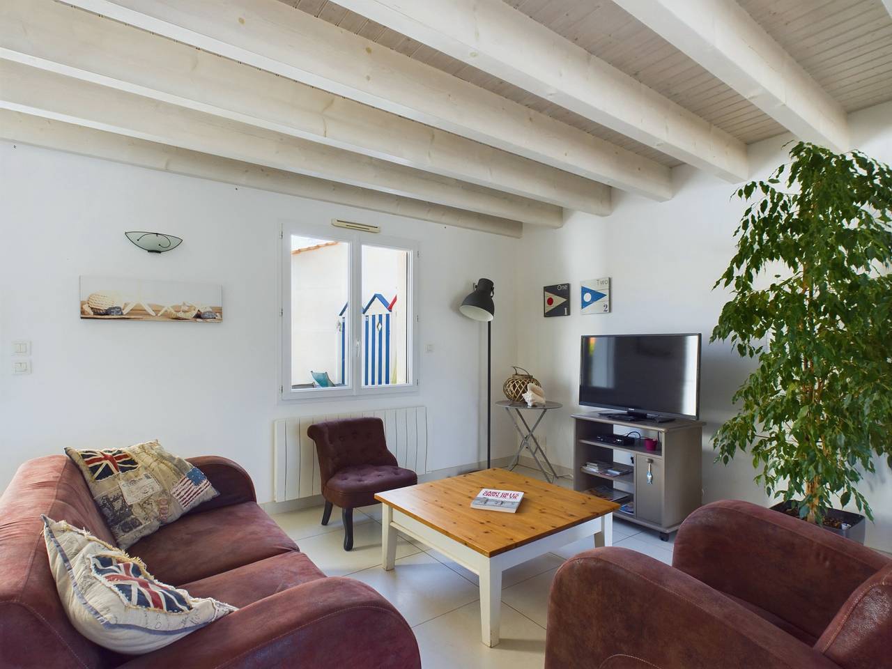 Maison pour 8 avec jardin à 600m de la plage in Saint-Gilles-Croix-de-Vie, Loiredal