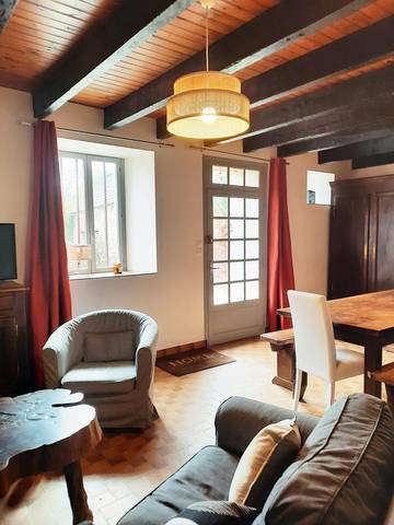 Gîte pour 5 Personnes dans Pommerit-le-Vicomte, Cotes-d'Armor, Photo 1