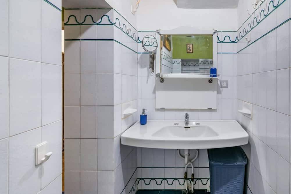 Entire apartment, Valbona apartment in the heart of Urbino in Urbino, Valle del Metauro